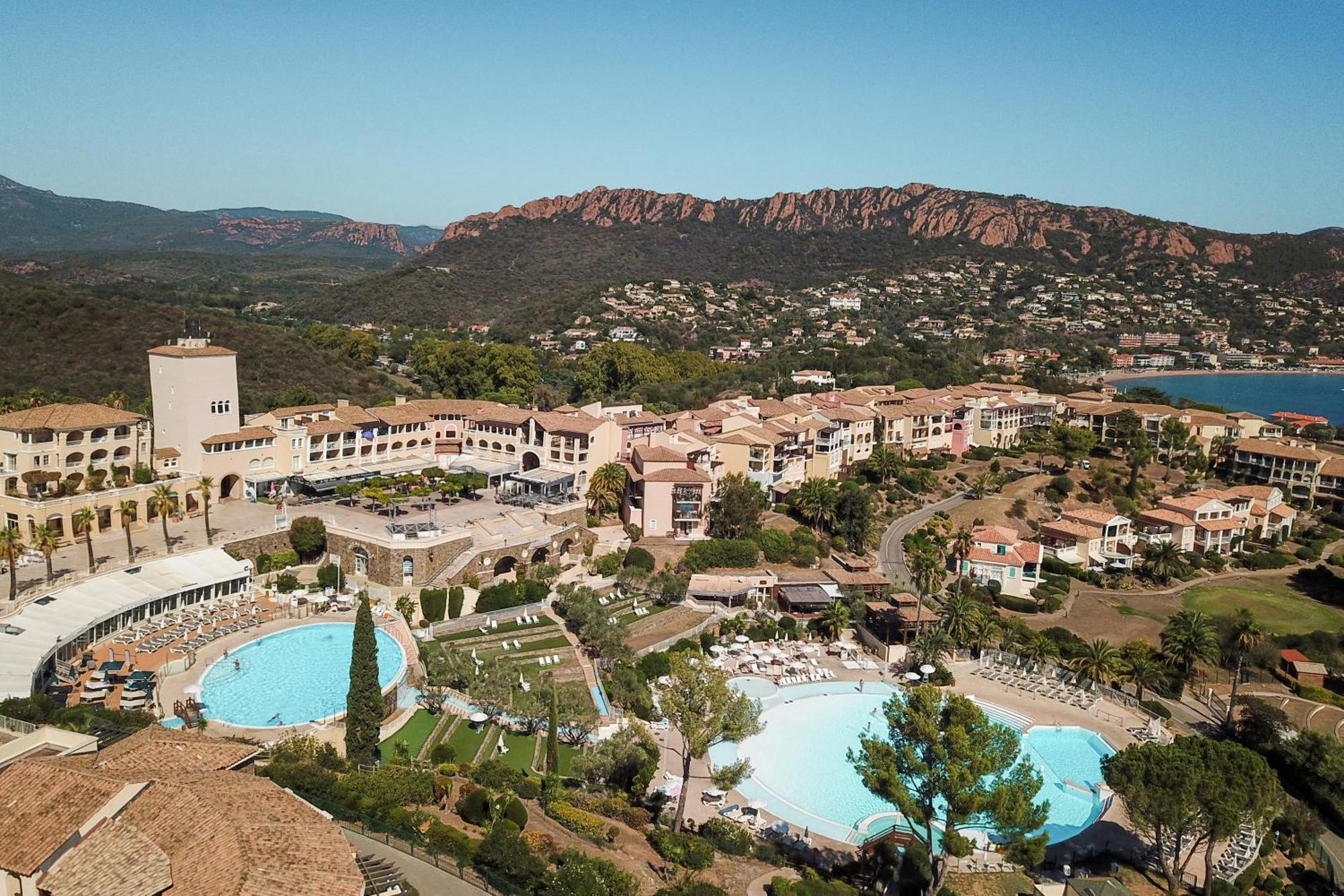Village Pierre & Vacances Cap Esterel - Saint Raphael Village Esterno foto