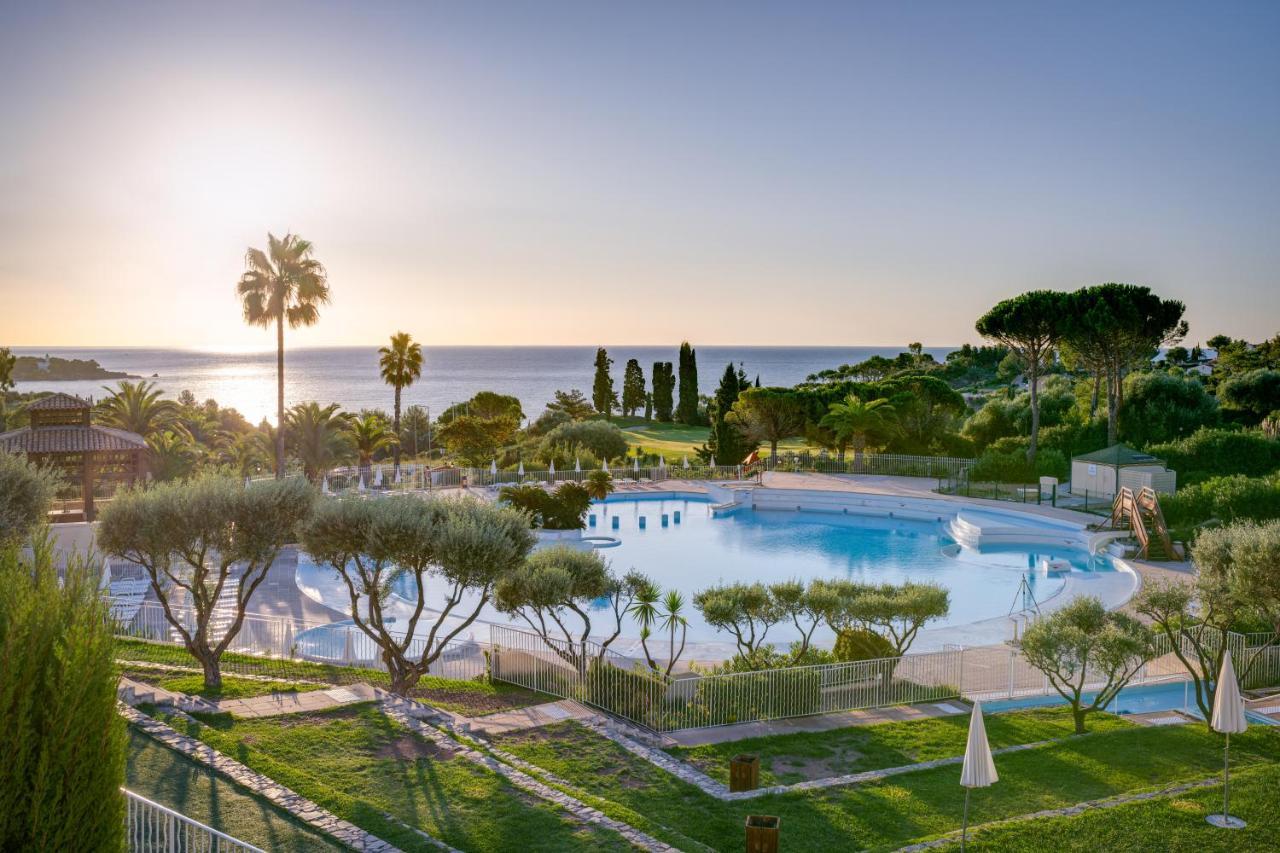 Village Pierre & Vacances Cap Esterel - Saint Raphael Village Esterno foto